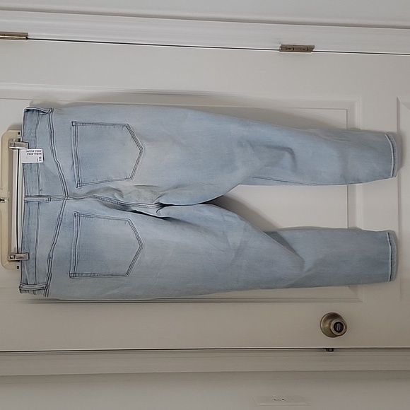 Rue21+ Size 20 High Rise Ankle Jeggings, Light Wash, Distressed, NEW with Tag - Picture 12 of 13